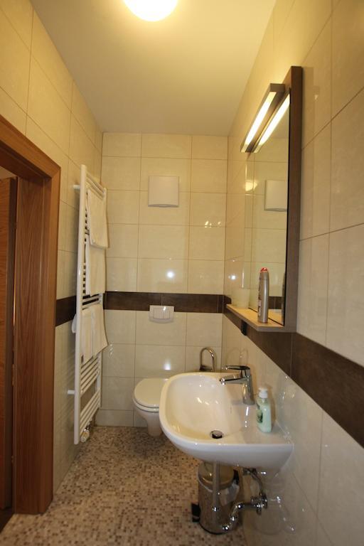 Pension Central Semmering Room photo