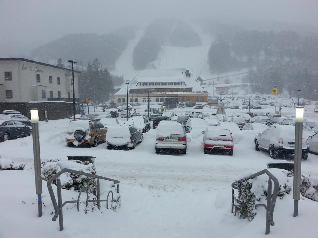 Pension Central Semmering Room photo