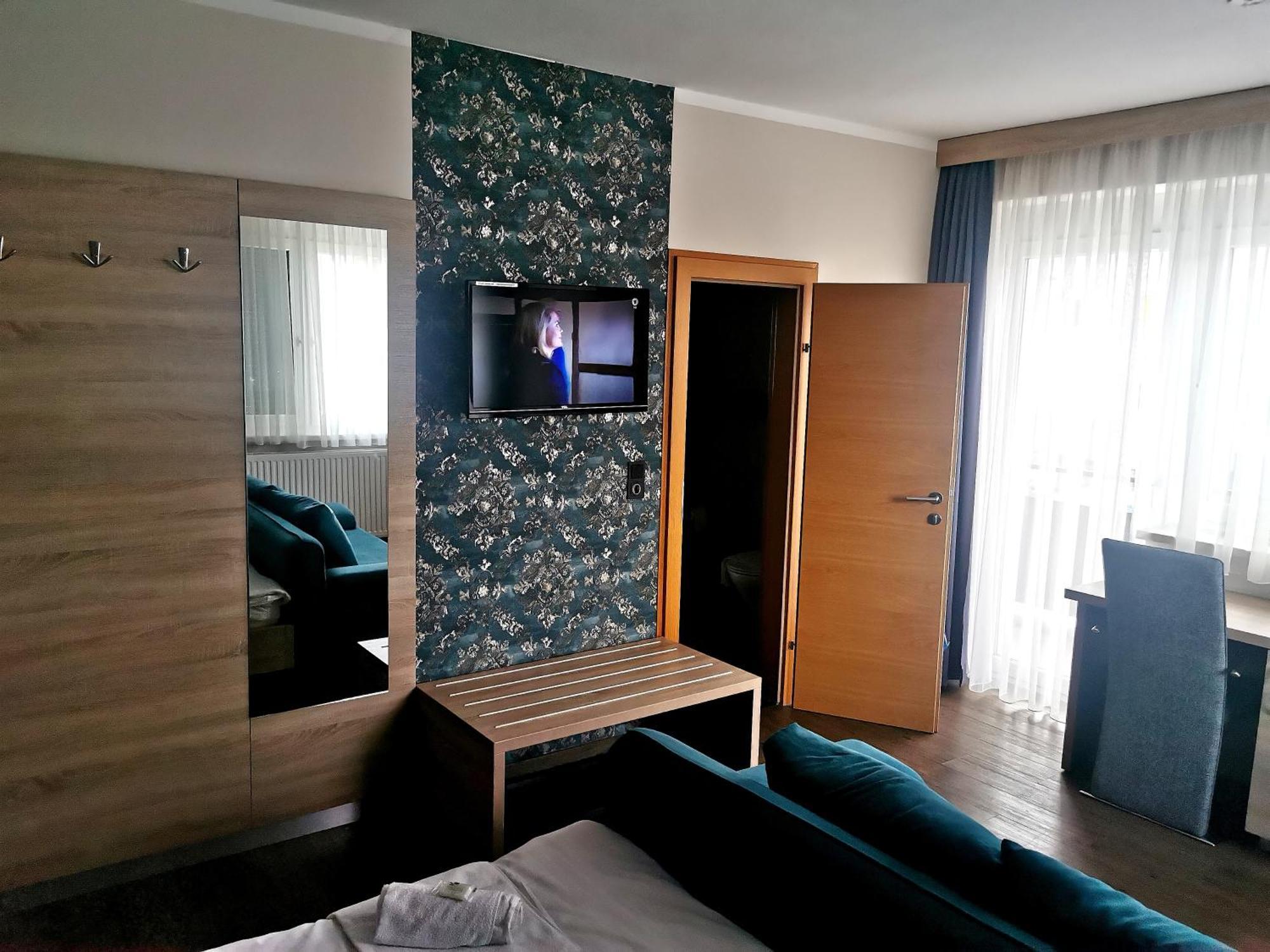 Pension Central Semmering Room photo